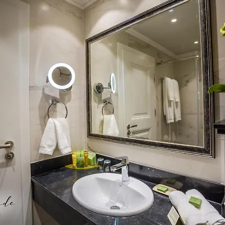 Ξενοδοχείο Promenade 5*